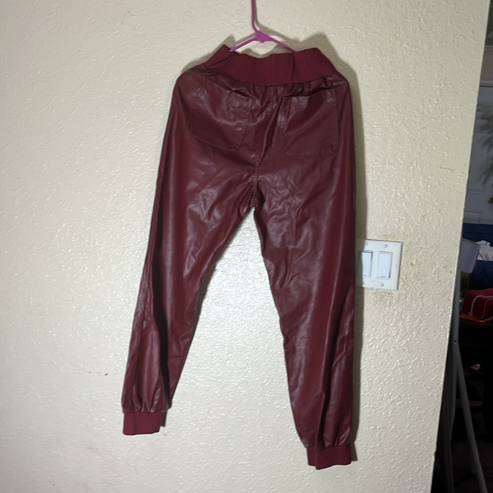 Kendal n Kylie women vegan leather joggers - Picture 3 of 8
